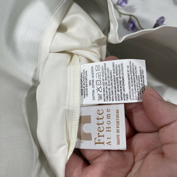 NIB [ 1‎ King ] Pillowcase for Frette At Home Brenta in Ivory / Sage Green - Picture 7 of 12